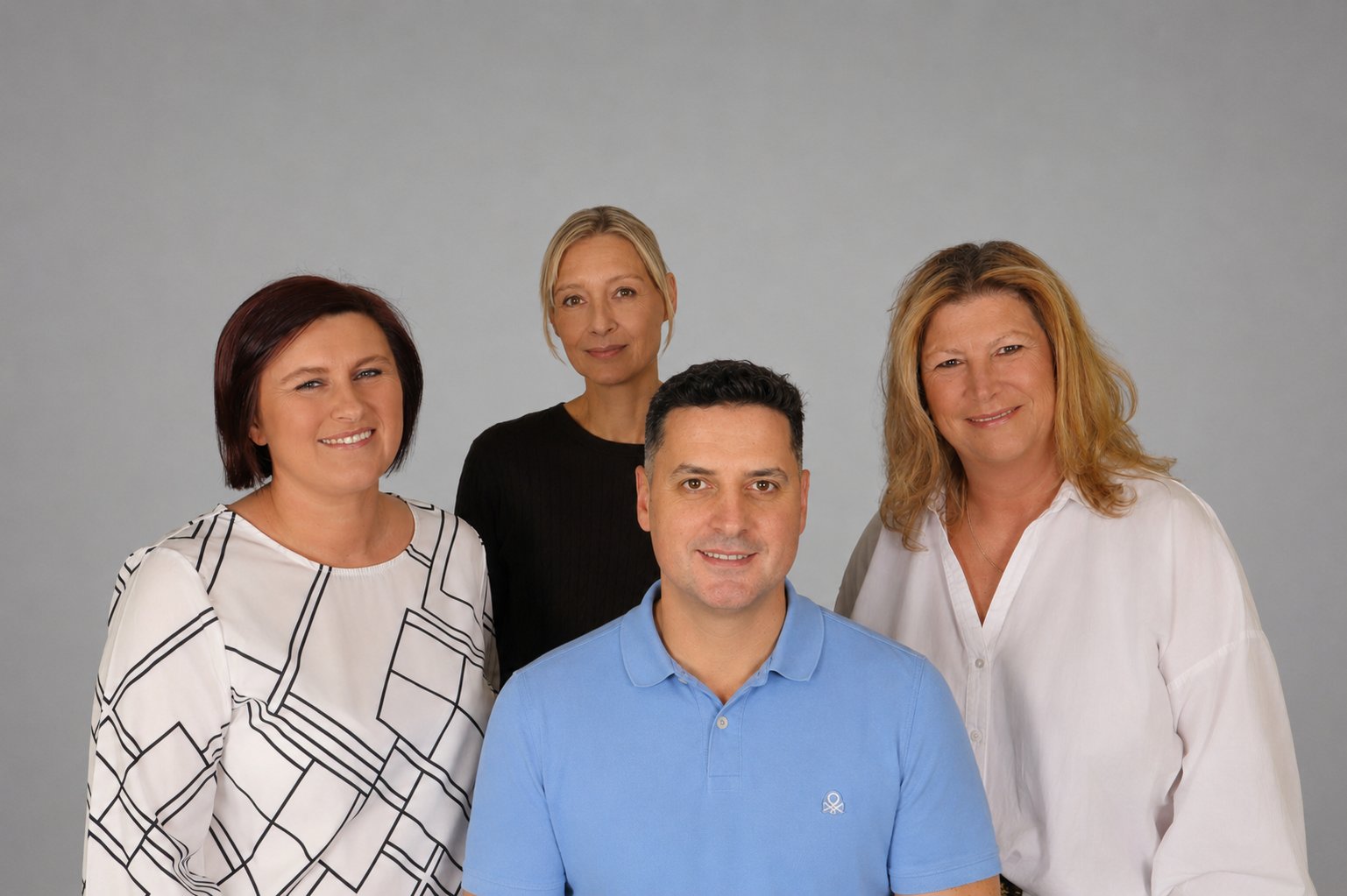 Das Team der Zahnarztpraxis Dr. Lopicic